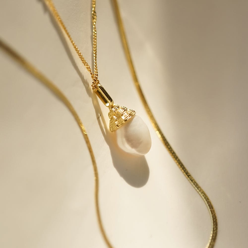 Baroque Pearl Shell Necklace 18ct Gold Plate