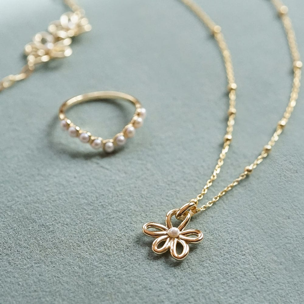 Daisy Bow Pendant Necklace 18ct Gold Plate