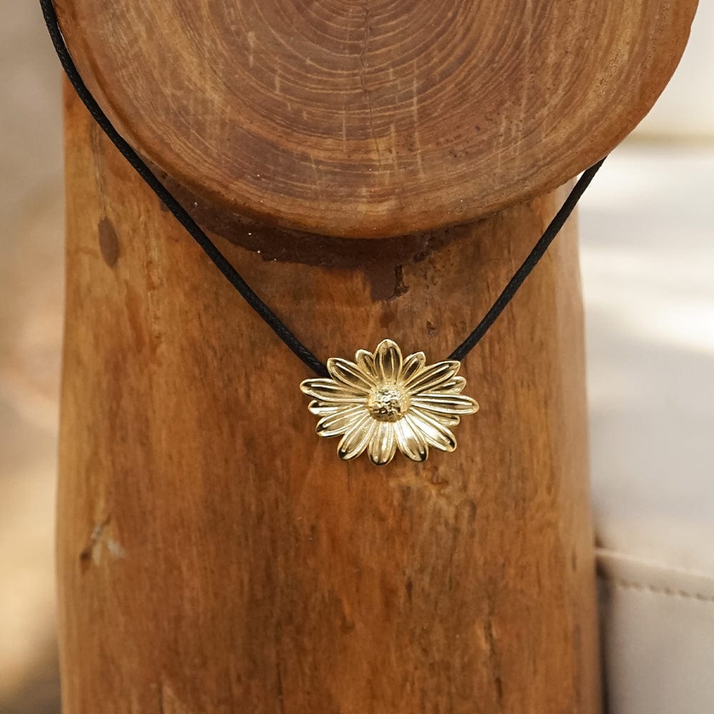 Daisy Large Cord Flower Necklace 18ct Gold Plate