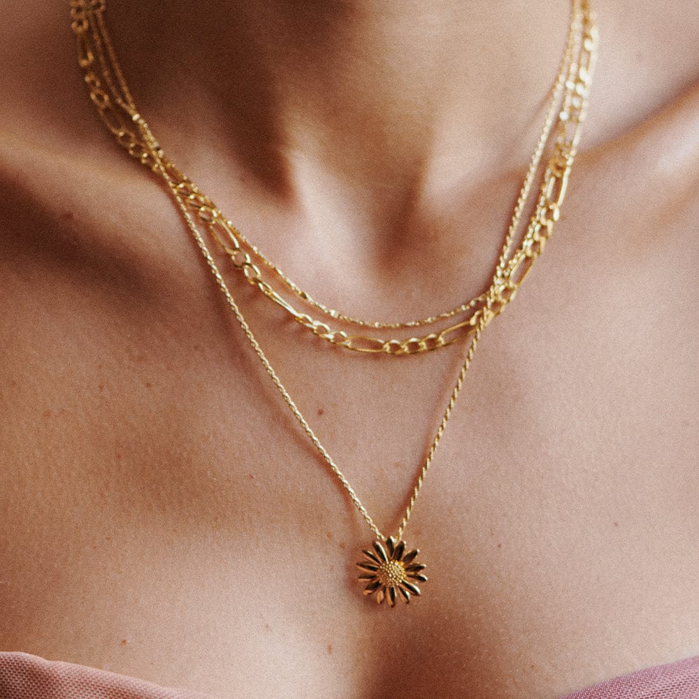 Large English Daisy Necklace 18ct Gold Plate