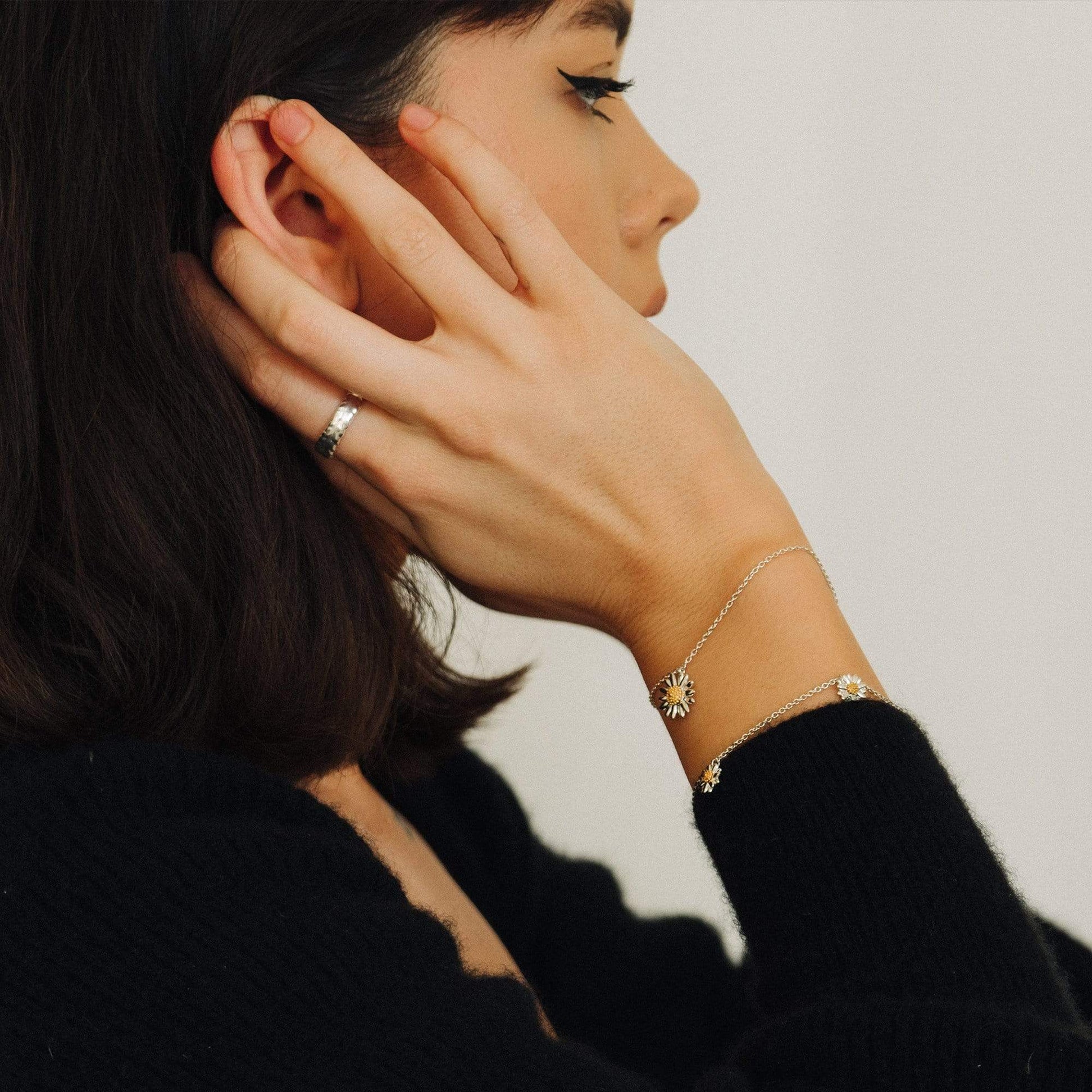 Three English Daisy Drop Chain Bracelet